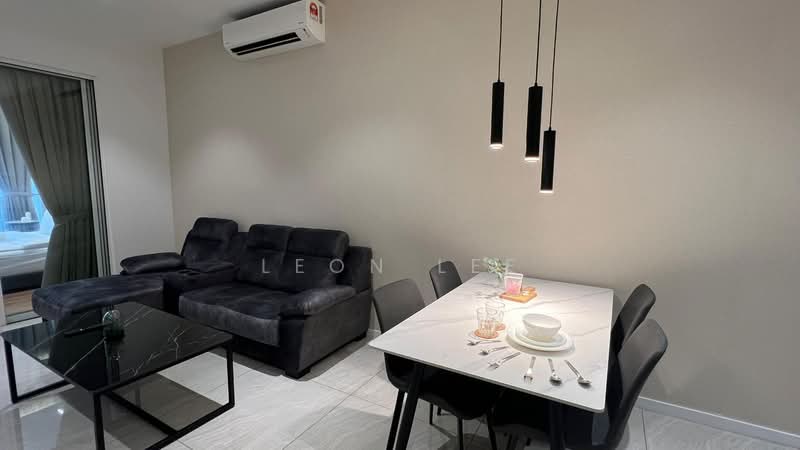 Servis Apartment untuk Dijual di Quill Residence - Leon Lee - Living Room - PropertyGuru.com.my