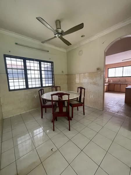 Semi-Detached House for Sale in Taman Sinfar (Ipoh) - YY Cheah - Dining Room - PropertyGuru.com.my