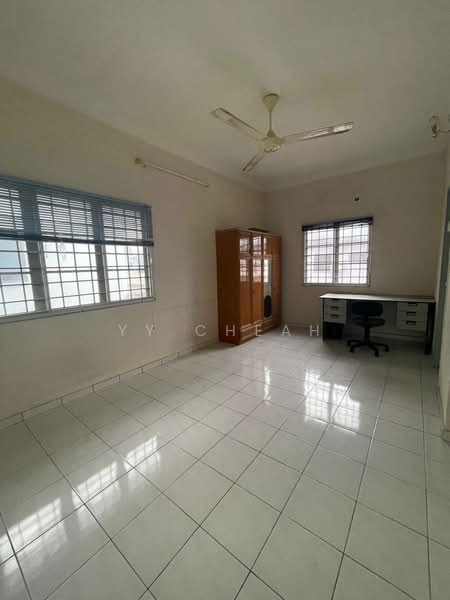 Semi-Detached House for Sale in Taman Sinfar (Ipoh) - YY Cheah - Study - PropertyGuru.com.my