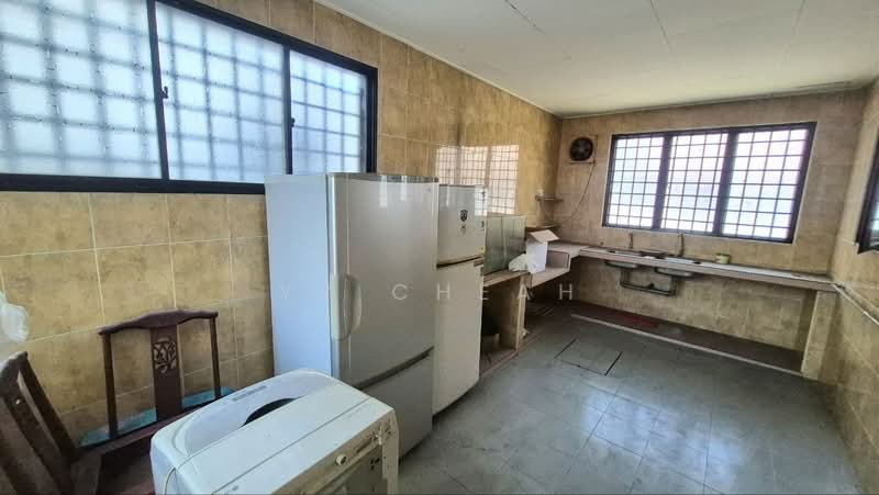 Semi-Detached House for Sale in Taman Sinfar (Ipoh) - YY Cheah - Kitchen - PropertyGuru.com.my