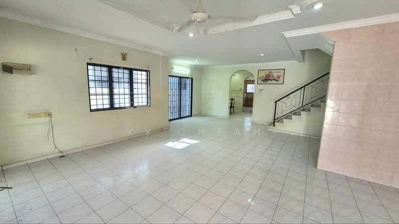Semi-Detached House for Sale in Taman Sinfar (Ipoh) - YY Cheah - Living Room - PropertyGuru.com.my