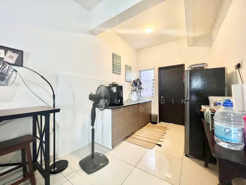 Rumah Teres 2 Tingkat untuk Dijual di Sungai Buloh (Selangor) - Mohammad Din Majid - Kitchen - PropertyGuru.com.my