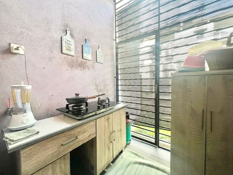 Rumah Teres 2 Tingkat untuk Dijual di Sungai Buloh (Selangor) - Mohammad Din Majid - Kitchen - PropertyGuru.com.my