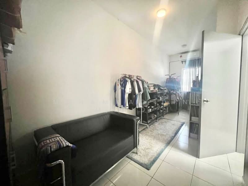 Rumah Teres 2 Tingkat untuk Dijual di Sungai Buloh (Selangor) - Mohammad Din Majid - Living Room - PropertyGuru.com.my