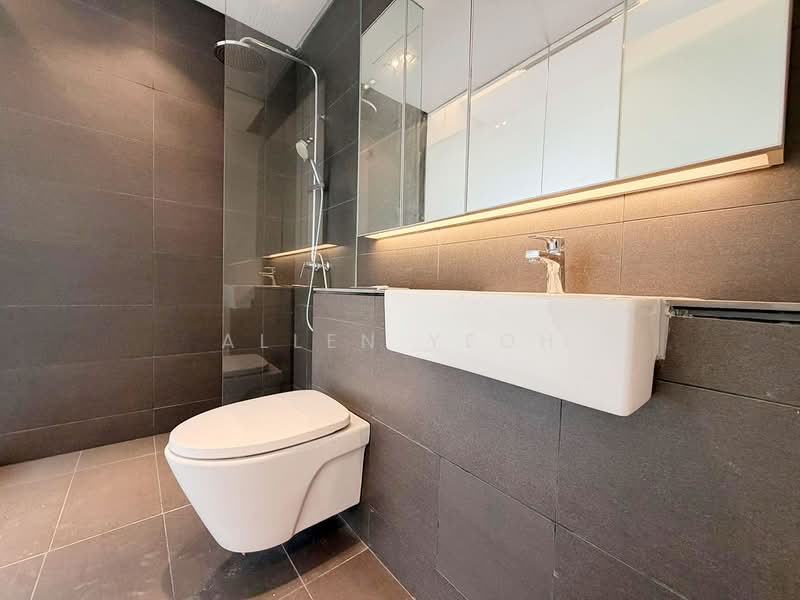 Kondominium untuk Dijual di Shorefront Residences - Allen Yeoh - Bathroom - PropertyGuru.com.my
