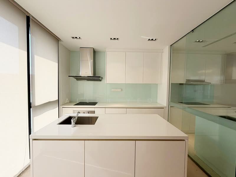 Kondominium untuk Dijual di Shorefront Residences - Allen Yeoh - Kitchen - PropertyGuru.com.my
