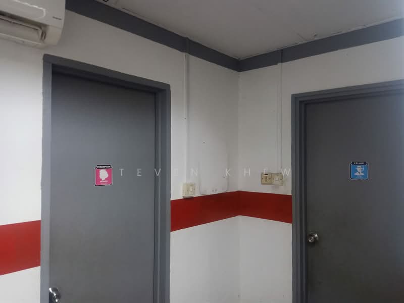 Shop / Office for Rent in Golden Triangle (KL City Centre) - Steven Khew - Corridor - PropertyGuru.com.my