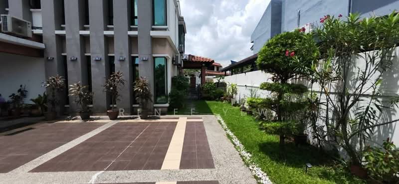 Semi-Detached House for Sale in Happy Garden (Kuchai Lama) - Renee Yew - PropertyGuru.com.my