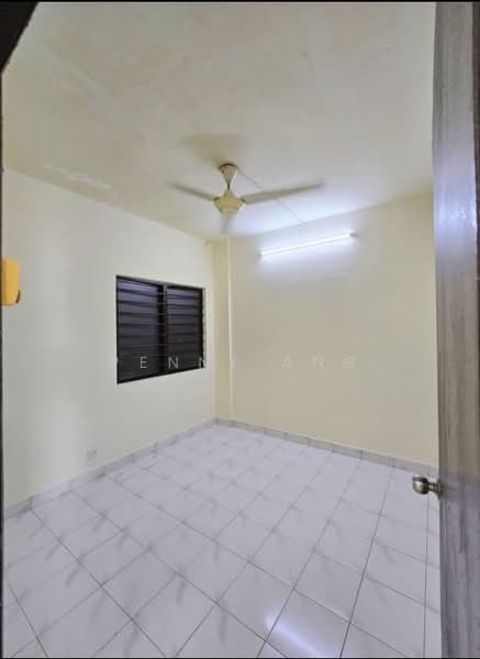 Apartment for Rent at Teratai Mewah Apartment Block 4 & 6 - Penny Ang - Interior - PropertyGuru.com.my