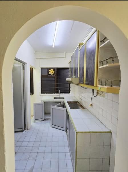 Apartment for Rent at Teratai Mewah Apartment Block 4 & 6 - Penny Ang - Kitchen - PropertyGuru.com.my