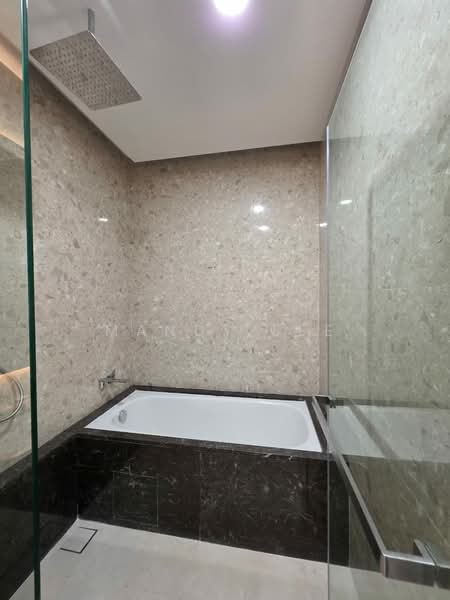 Servis Apartment untuk Disewa di Pavilion Damansara Heights - Mandy Lee - Bathroom - PropertyGuru.com.my