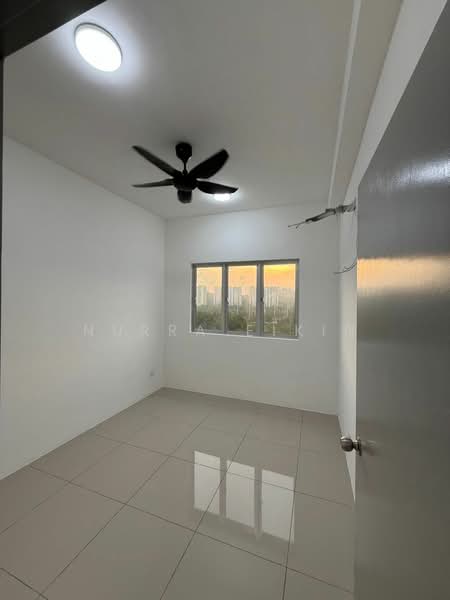 Servis Apartment untuk Disewa di Parkhill Residence - Nurra Eikin - Bedroom - PropertyGuru.com.my