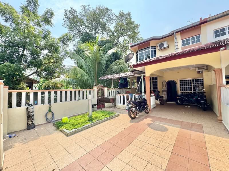 2-storey Terraced House for Sale in Dengkil (Selangor) - Azira Ahmad - Exterior - PropertyGuru.com.my