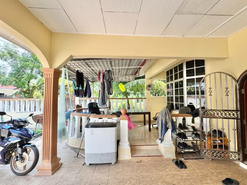 2-storey Terraced House for Sale in Dengkil (Selangor) - Azira Ahmad - Exterior - PropertyGuru.com.my
