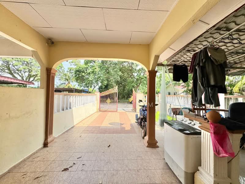 2-storey Terraced House for Sale in Dengkil (Selangor) - Azira Ahmad - Exterior - PropertyGuru.com.my