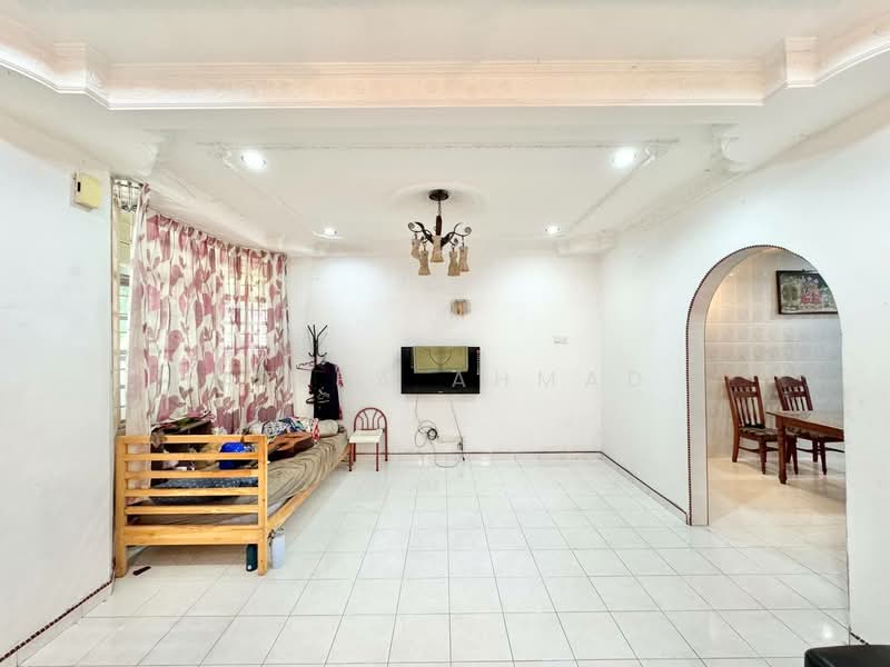 2-storey Terraced House for Sale in Dengkil (Selangor) - Azira Ahmad - Living Room - PropertyGuru.com.my