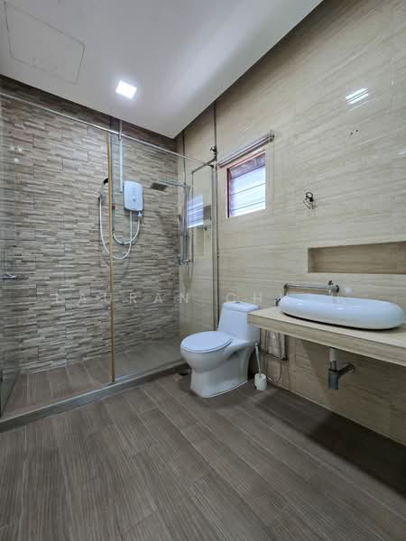 Rumah Teres 2 Tingkat untuk Disewa di SS 25, Taman Mayang (Petaling Jaya) - Lauran Chuah - Bathroom - PropertyGuru.com.my