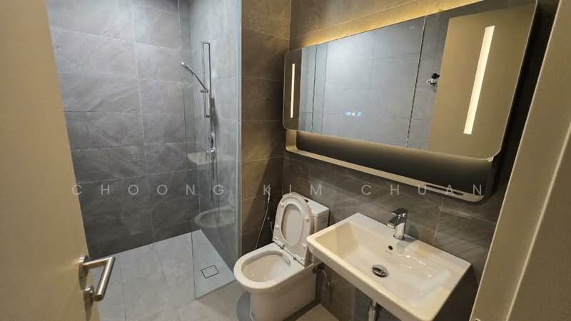 Servis Apartment untuk Disewa di Quinn Residence - Choong Kim Chuan - Bathroom - PropertyGuru.com.my