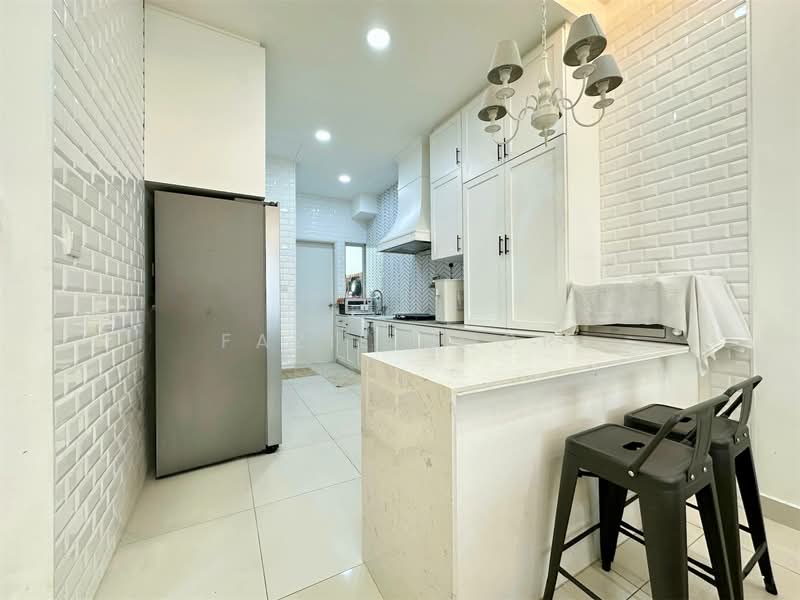 Rumah Teres 2 Tingkat untuk Dijual di Bandar Gamuda Gardens (Rawang) - Fazie Noor - Kitchen - PropertyGuru.com.my