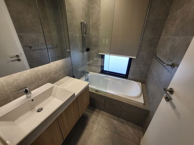 Servis Apartment untuk Disewa di Kami - Rex Tan - Bathroom - PropertyGuru.com.my