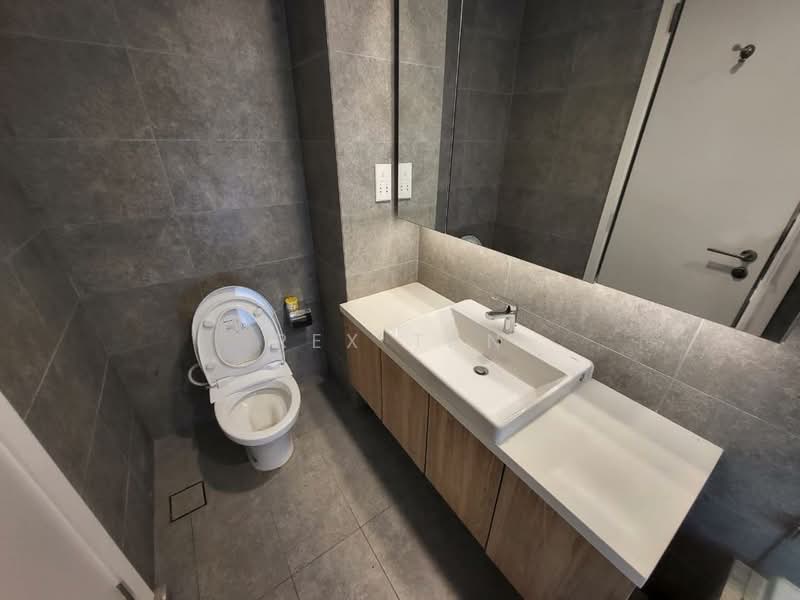 Servis Apartment untuk Disewa di Kami - Rex Tan - Bathroom - PropertyGuru.com.my