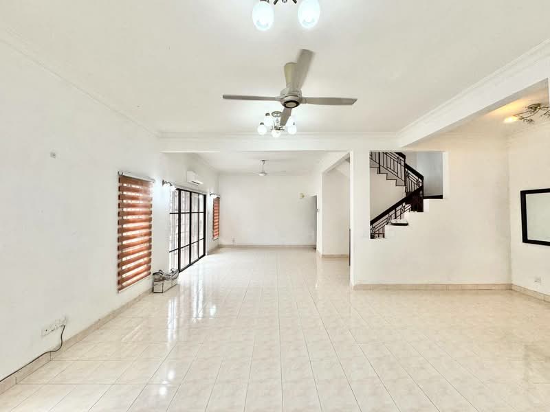 Rumah Teres 2.5 Tingkat untuk Dijual di Presint 16 (Putrajaya) - Azira Ahmad - Living Room - PropertyGuru.com.my