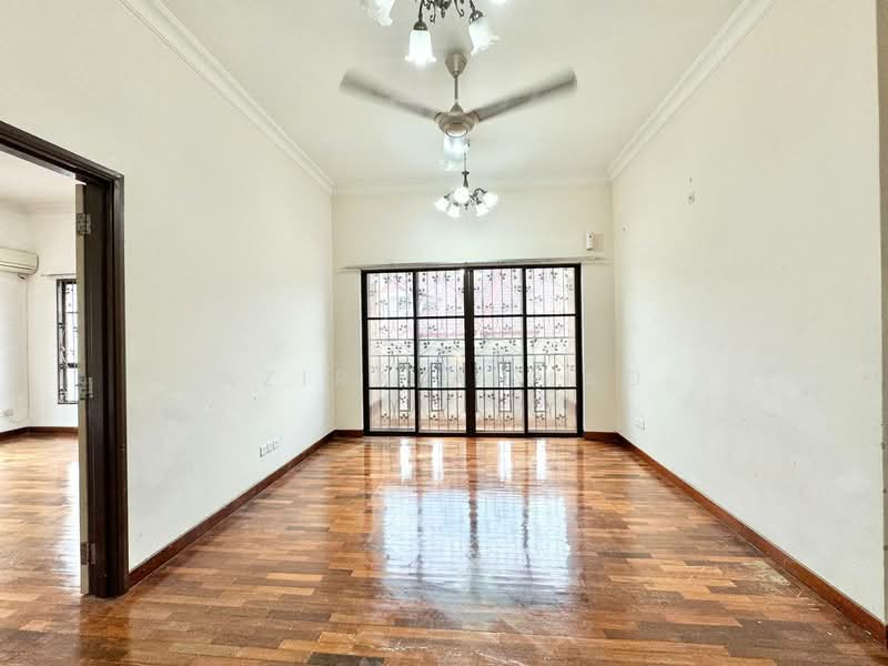 Rumah Teres 2.5 Tingkat untuk Dijual di Presint 16 (Putrajaya) - Azira Ahmad - Living Room - PropertyGuru.com.my