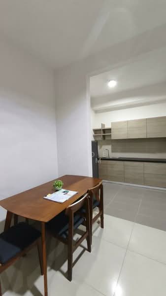 Apartment for Rent at Seri Austin Residence (Pangsapuri Seri Austin) - Chloe Shum - Dining Room - PropertyGuru.com.my