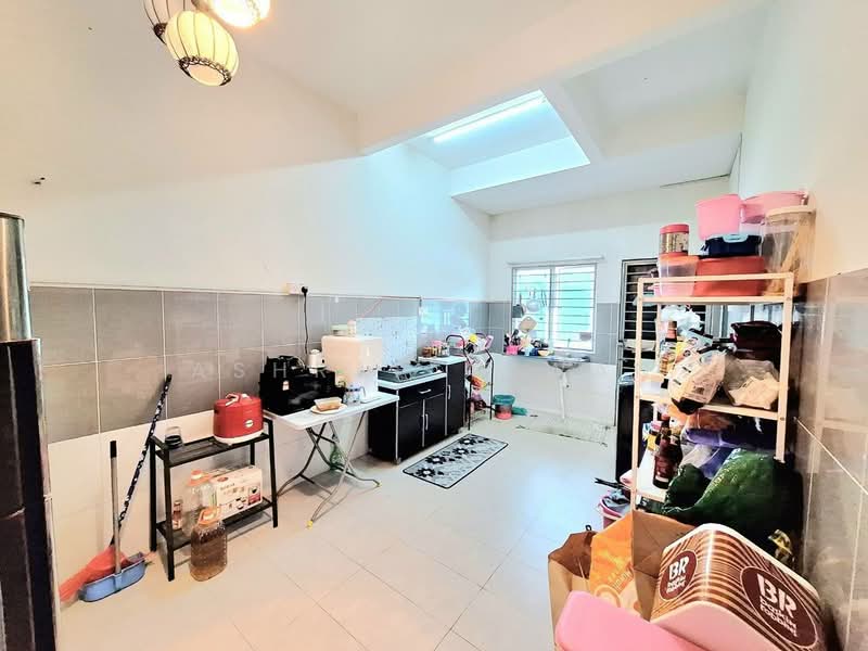Rumah Teres 2 Tingkat untuk Dijual di Shah Alam (Selangor) - Ashraf Azwan - Kitchen - PropertyGuru.com.my