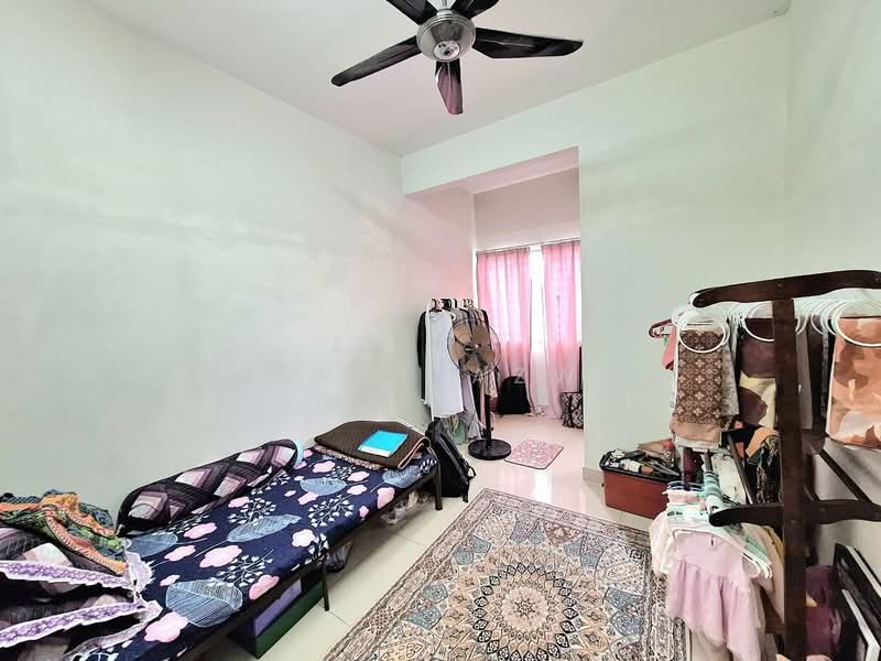 Rumah Teres 2 Tingkat untuk Dijual di Shah Alam (Selangor) - Ashraf Azwan - Bedroom - PropertyGuru.com.my
