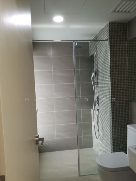 Servis Apartment untuk Dijual di V Residence 2 @ Sunway Velocity - Joyce Choong - Bathroom - PropertyGuru.com.my