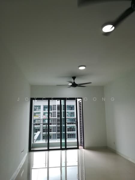 Servis Apartment untuk Dijual di V Residence 2 @ Sunway Velocity - Joyce Choong - Living Room - PropertyGuru.com.my