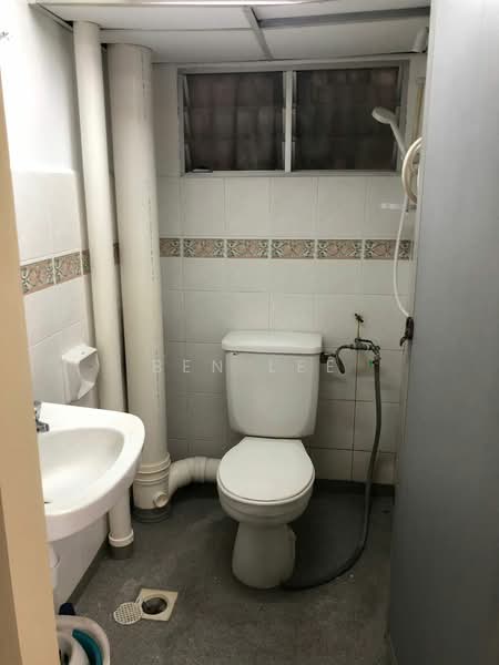 Pangsapuri untuk Disewa di Taman Kristal - Ben Lee - Bathroom - PropertyGuru.com.my