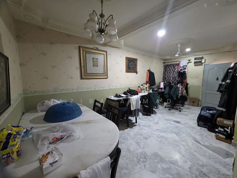 Rumah Teres 2 Tingkat untuk Dijual di Bandar Baru Bangi (Selangor) - Azira Ahmad - Dining Room - PropertyGuru.com.my