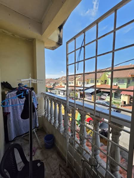 Rumah Teres 2 Tingkat untuk Dijual di Bandar Baru Bangi (Selangor) - Azira Ahmad - Balcony - PropertyGuru.com.my