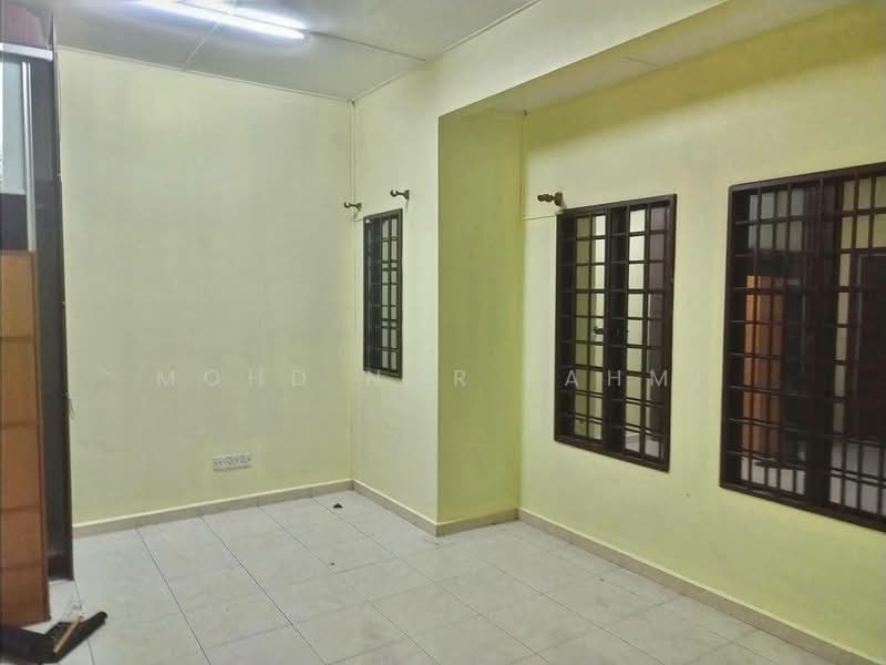 2-storey Terraced House for Sale in Bandar Nusaputra (Puchong) - Mohd Nor Fahmi - PropertyGuru.com.my