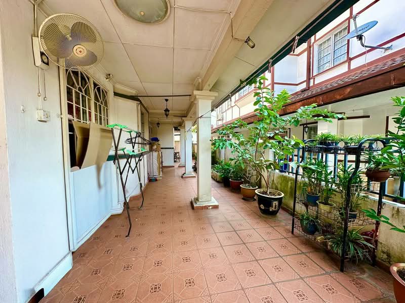 2-storey Terraced House for Sale in Usj 16 (Subang Jaya) - Fatin Azemi - Exterior - PropertyGuru.com.my