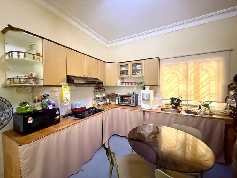 Rumah Teres 1 Tingkat untuk Dijual di Kapar (Selangor) - Ashraf Azwan - Kitchen - PropertyGuru.com.my