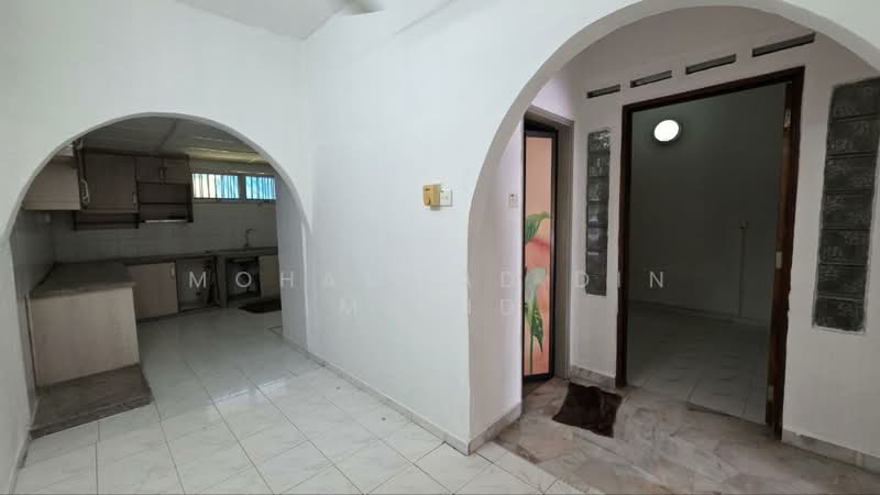 Rumah Teres 2 Tingkat untuk Dijual di Seksyen 8 (Shah Alam) - Mohammad Din Majid - Kitchen - PropertyGuru.com.my