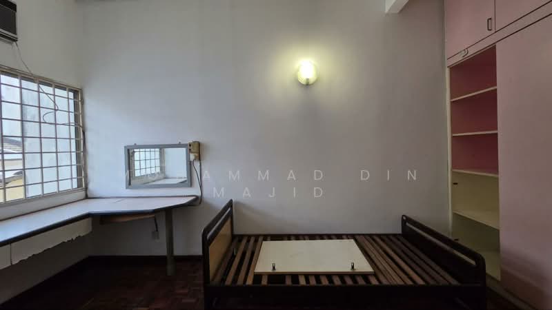 Rumah Teres 2 Tingkat untuk Dijual di Seksyen 8 (Shah Alam) - Mohammad Din Majid - Bedroom - PropertyGuru.com.my