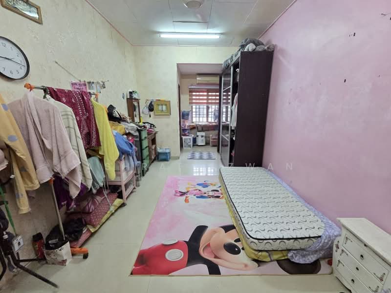 Terraced House for Sale in Shah Alam (Selangor) - Ashraf Azwan - Bedroom - PropertyGuru.com.my