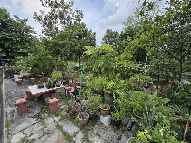 Terraced House for Sale in Shah Alam (Selangor) - Ashraf Azwan - Garden - PropertyGuru.com.my