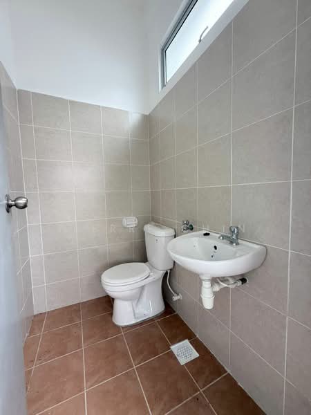 Rumah Teres 3 Tingkat untuk Dijual di Iskandar Puteri (Nusajaya) (Johor) - Pierre Chin - Bathroom - PropertyGuru.com.my