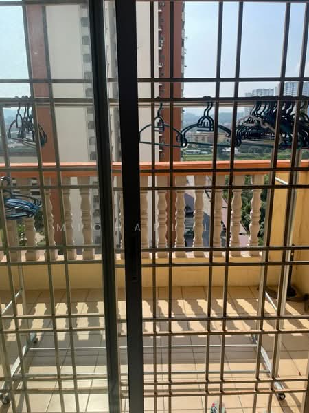 Pangsapuri untuk Dijual di Pangsapuri Sri Cempaka - Michael Lee - Balcony - PropertyGuru.com.my