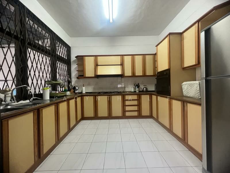 Semi-Detached House for Sale in Sungai Ara (Penang) - Jacyntha Lee - Kitchen - PropertyGuru.com.my