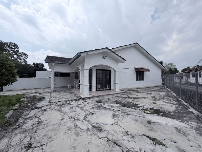 1-storey Terraced House for Sale in Bandar Sri Damansara (Selangor) - Vincent Tan - PropertyGuru.com.my