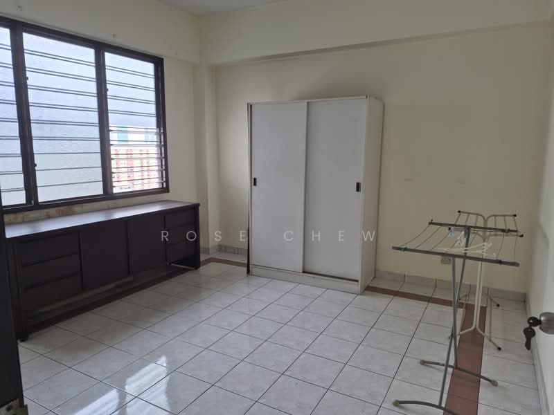 Apartment for Sale at Bangunan Choo Cheng Khay - Rose Chew - PropertyGuru.com.my