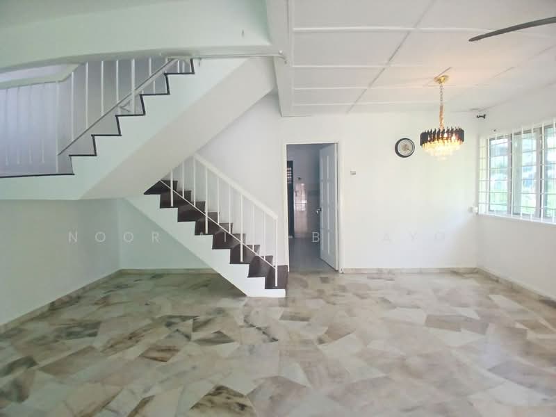 Rumah Teres 2.5 Tingkat untuk Dijual di Ampang (Selangor) - Noor Aini Bt Ayob - PropertyGuru.com.my