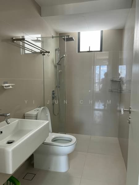 Service Residence for Sale at United Point (Residensi Berpadu) - Yi Jun Cham - Bathroom - PropertyGuru.com.my