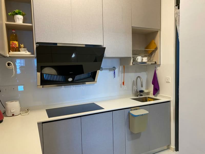 Condominium for Rent at Queens Residences Q2 @ Queens Waterfront - Annie Tan - Kitchen - PropertyGuru.com.my